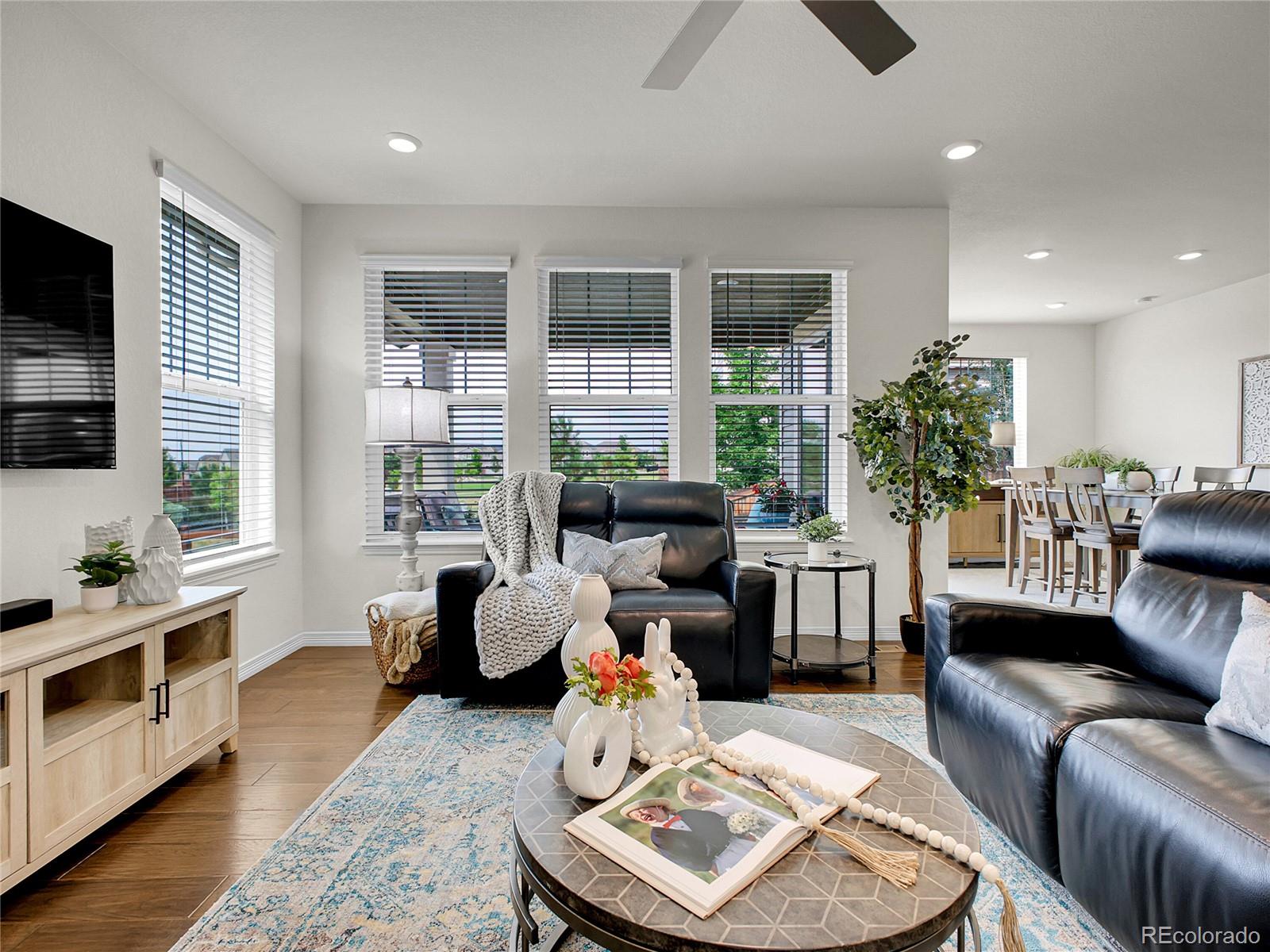 14861 Chicago Street