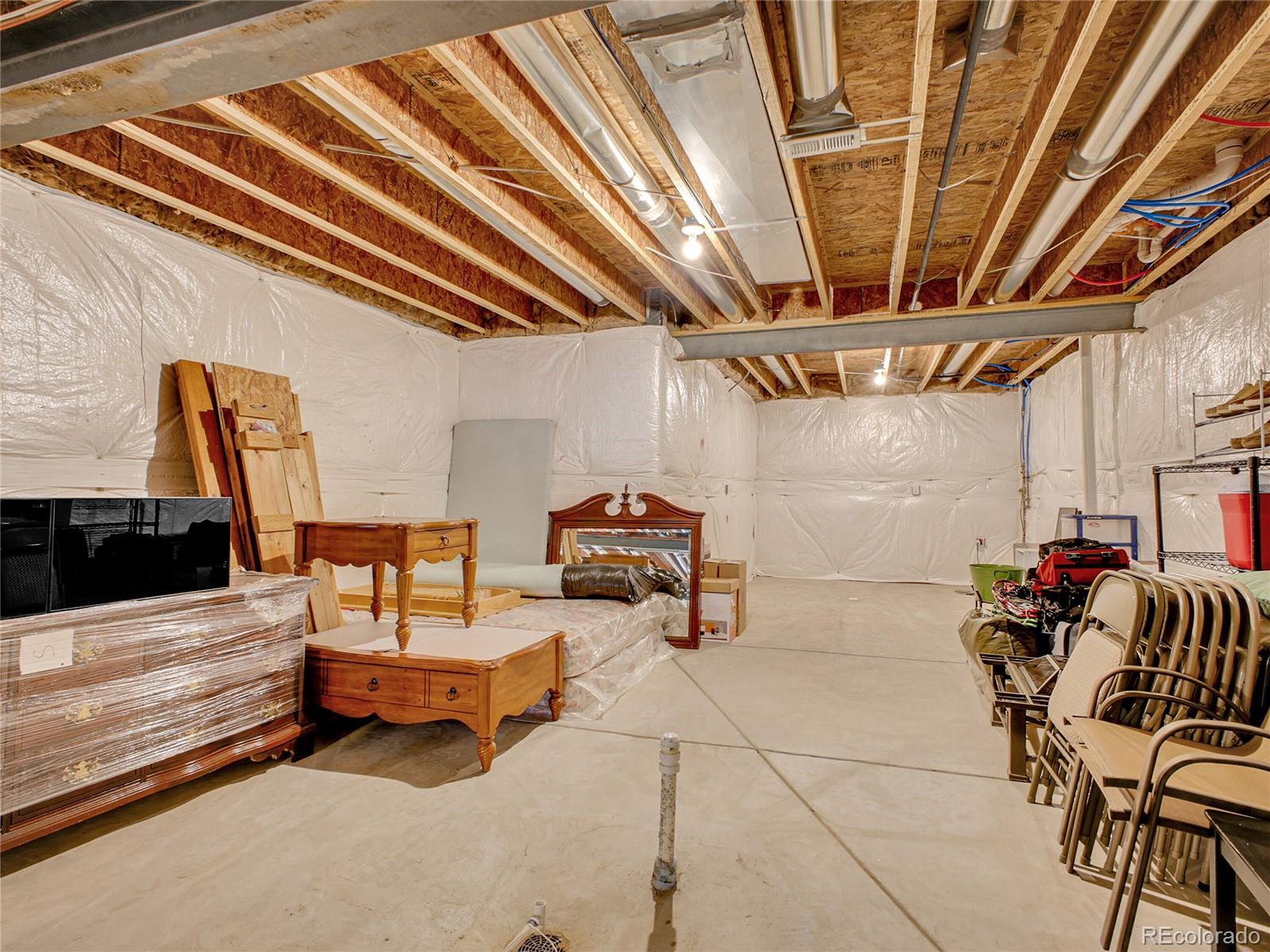 14861 Chicago Street