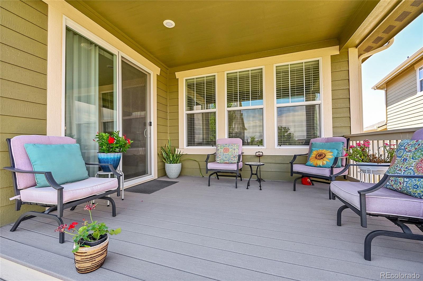 14861 Chicago Street