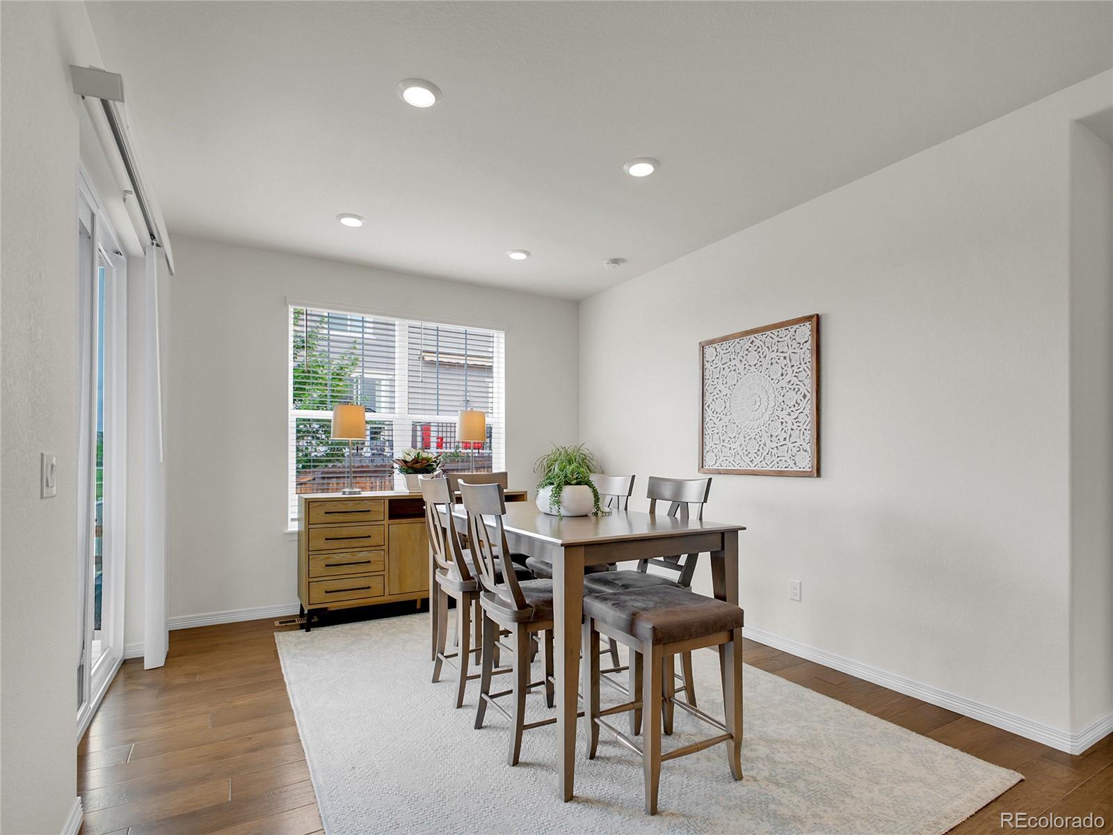 14861 Chicago Street