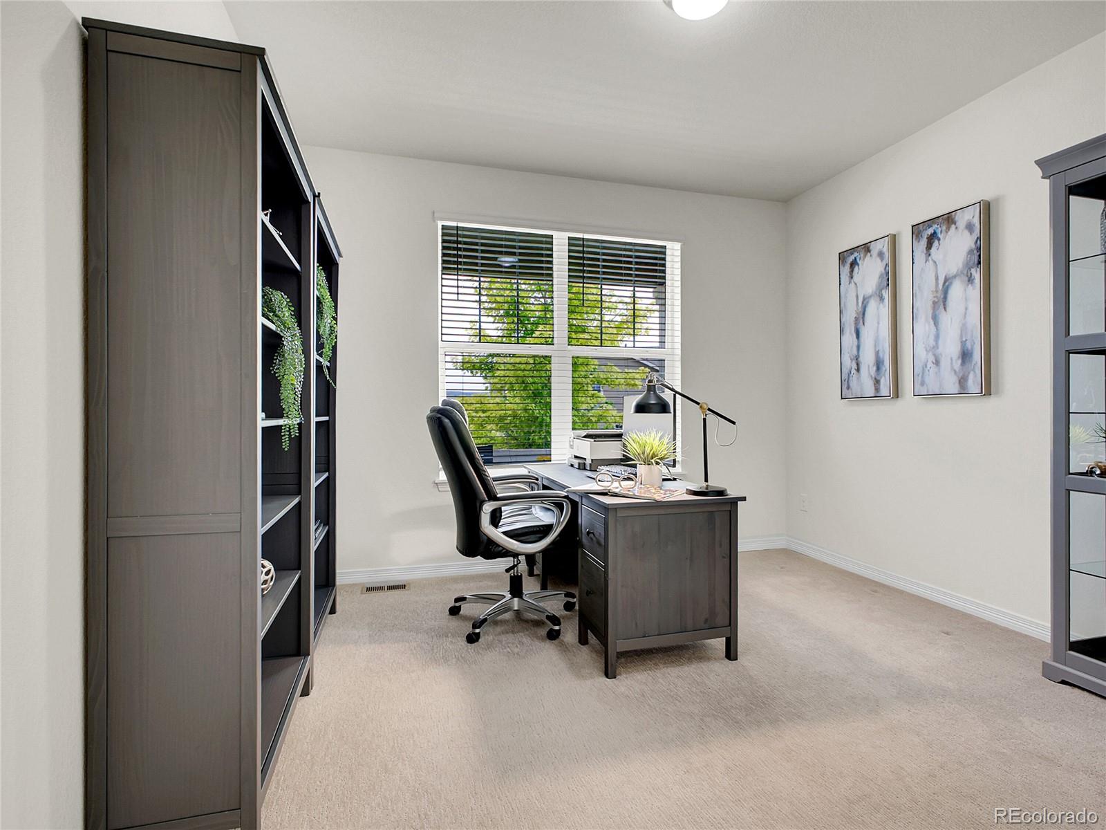 14861 Chicago Street