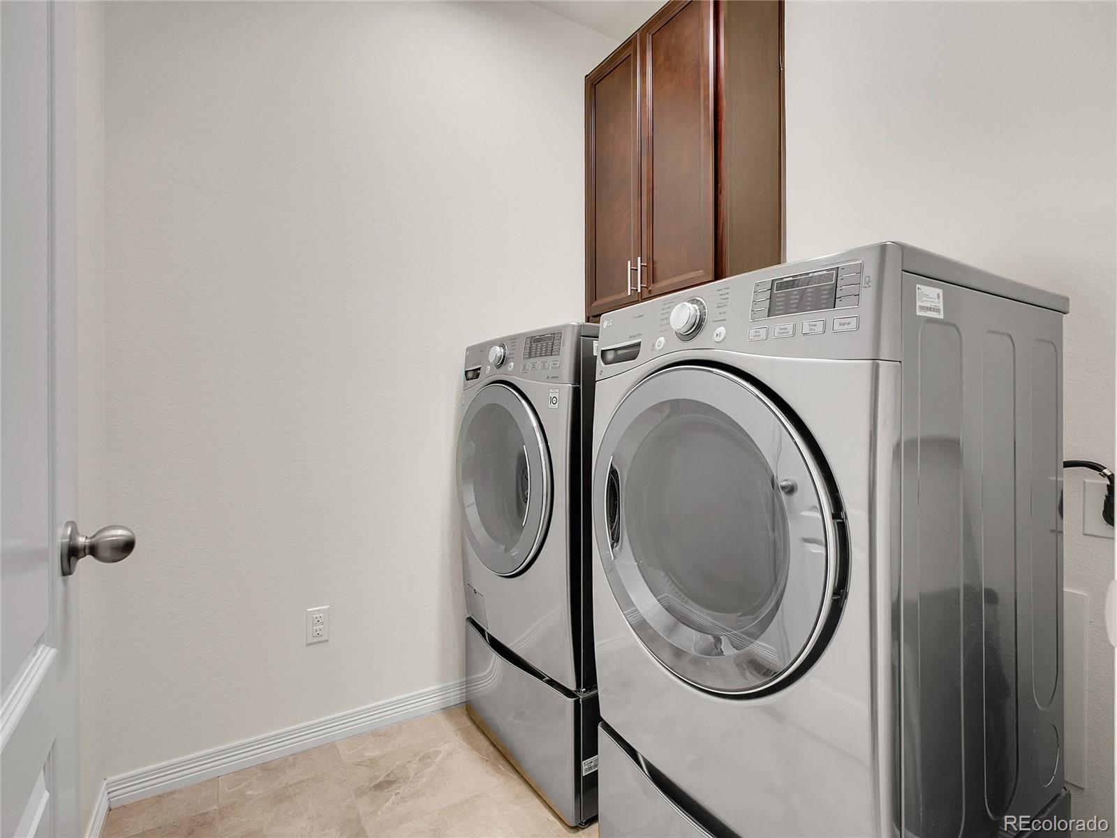 14861 Chicago Street