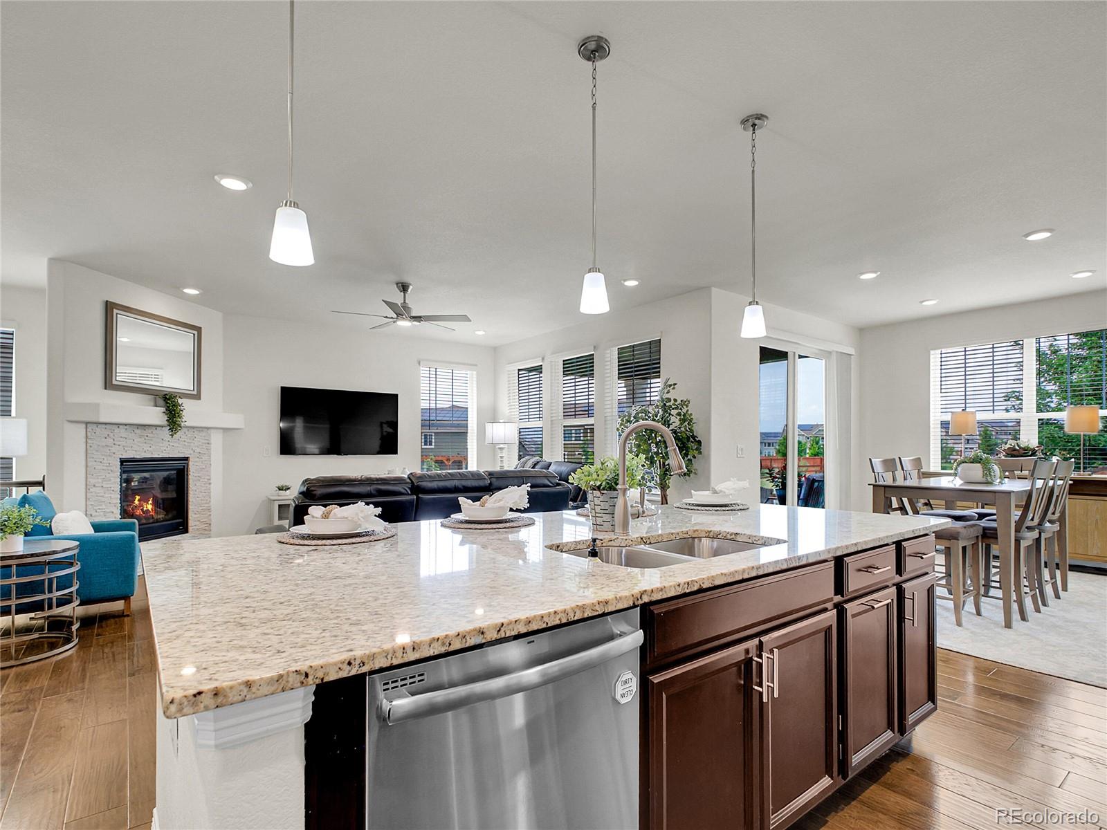 14861 Chicago Street