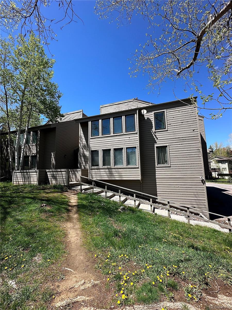 23666 Pondview Place Unit: H