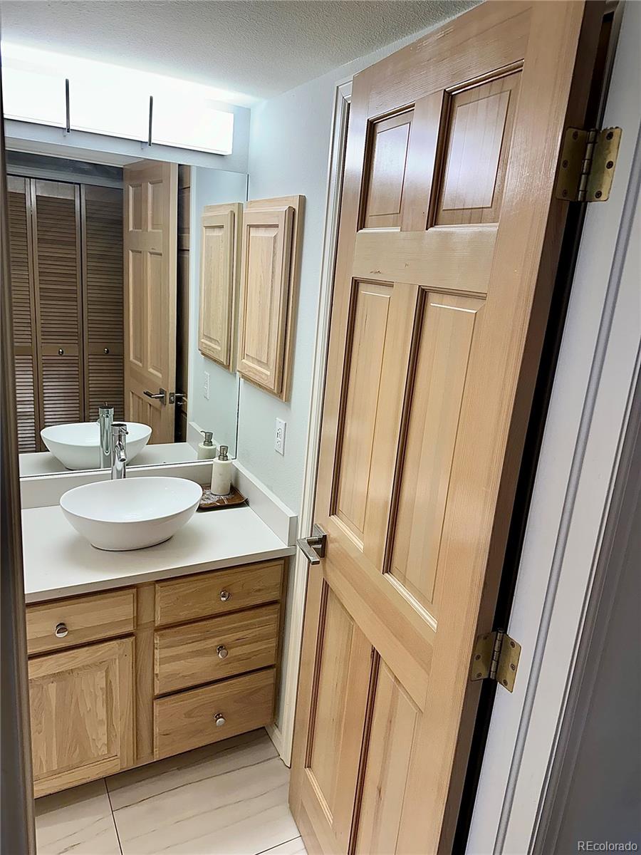 23666 Pondview Place Unit: H