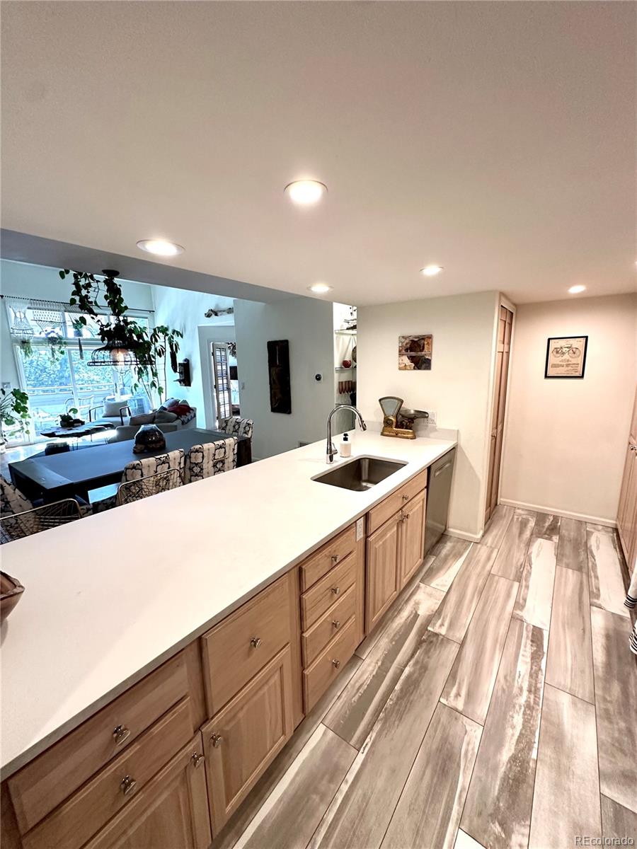 23666 Pondview Place Unit: H