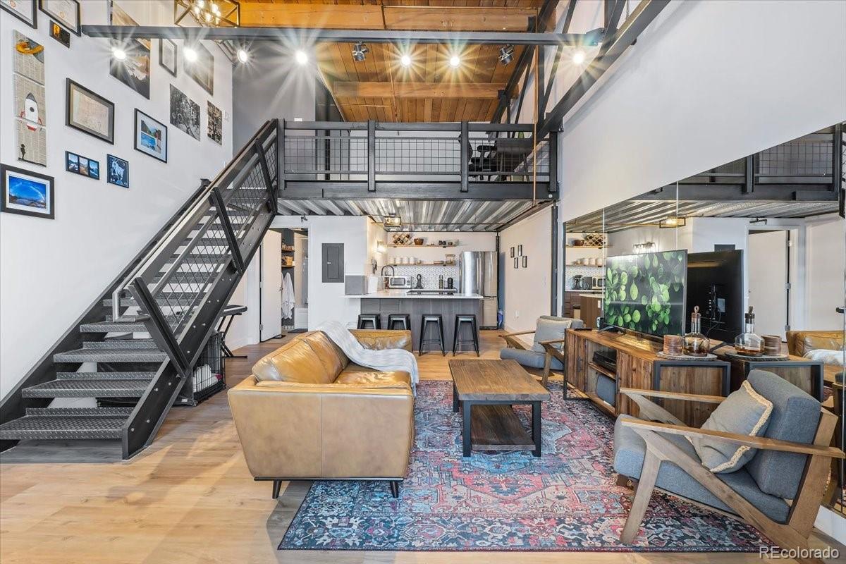 1111 Osage Street Unit: 11