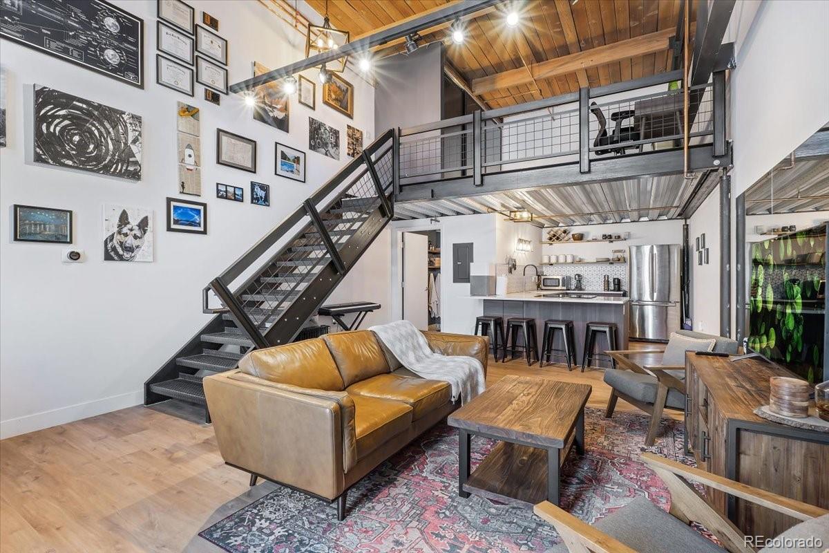 1111 Osage Street Unit: 11