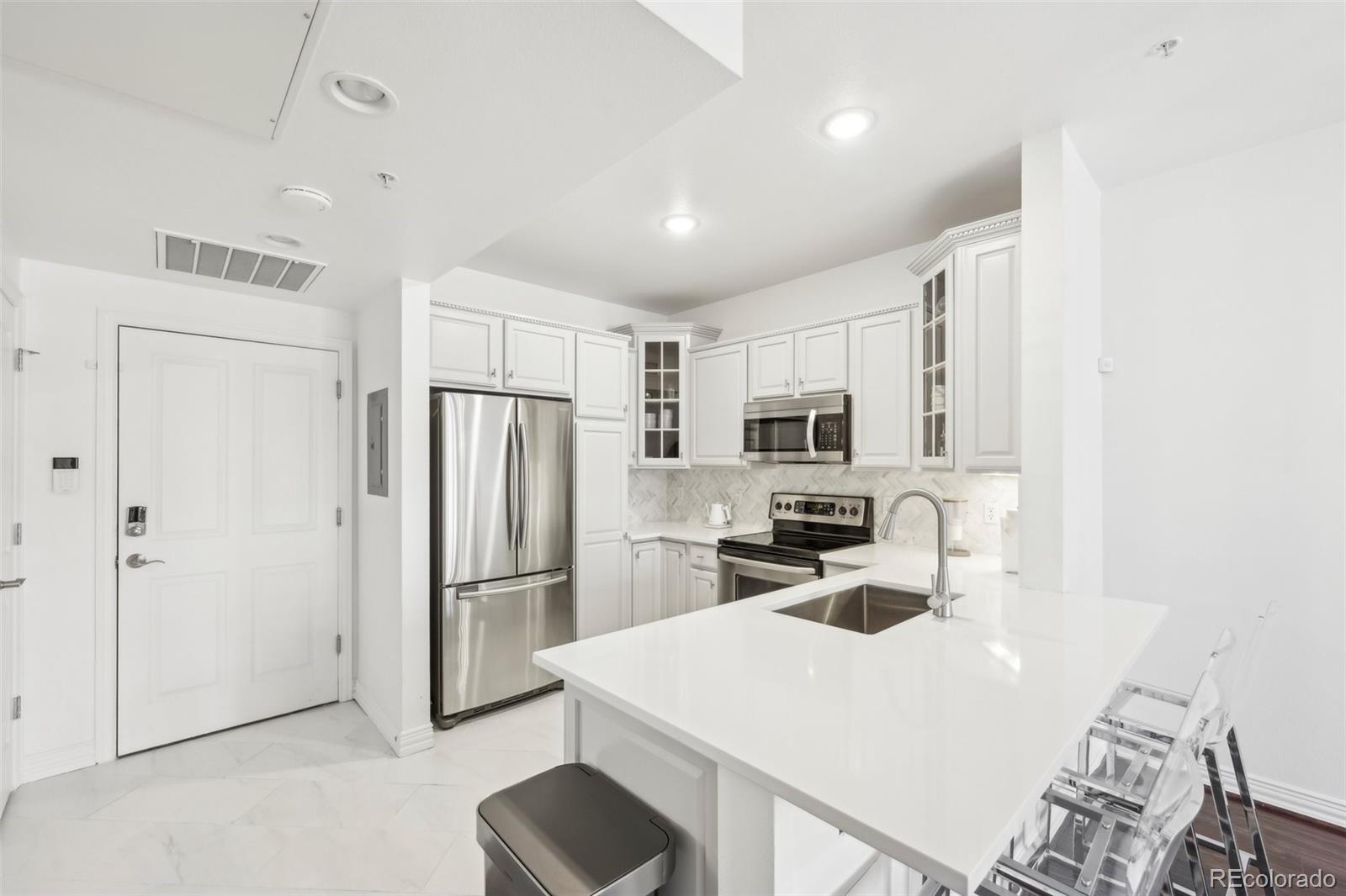 2700 E Cherry Creek South Drive Unit: 216