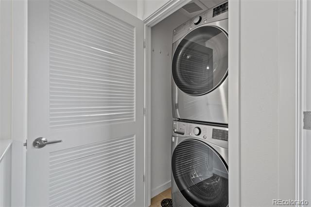 8711 E Hampden Avenue Unit: 6