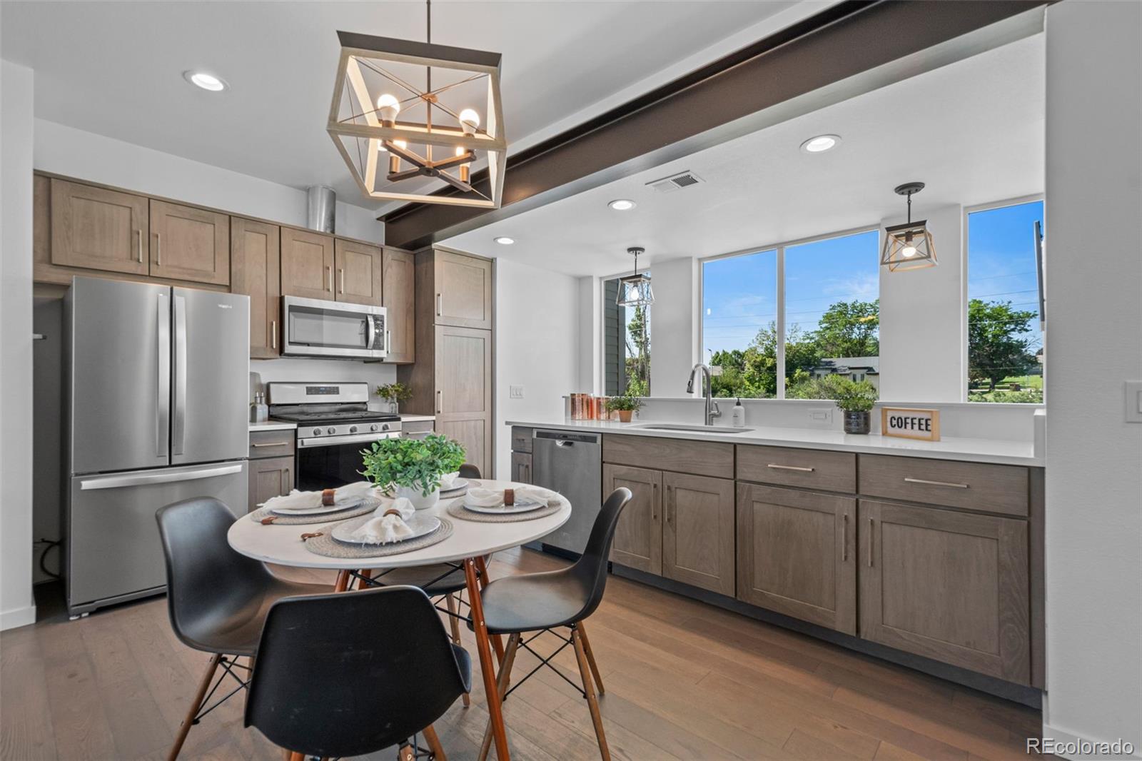 8711 E Hampden Avenue Unit: 6