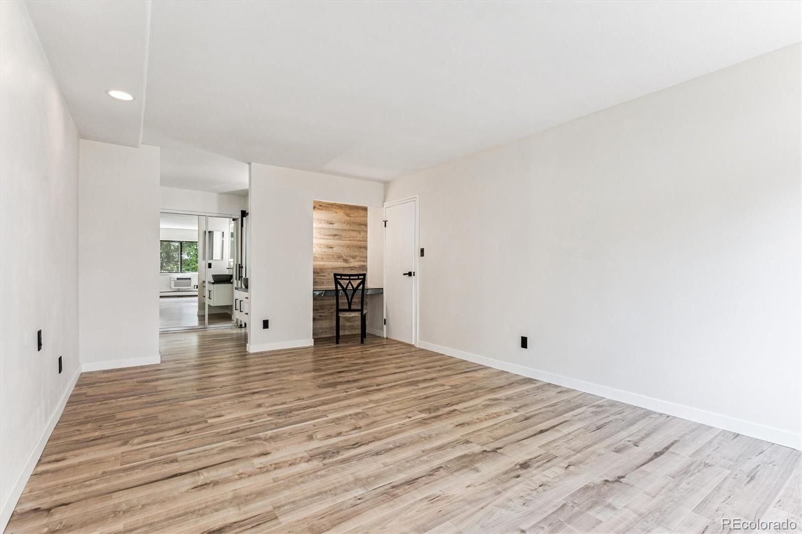 14300 E Marina Drive Unit: 106