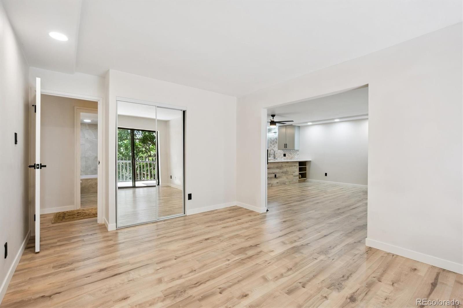 14300 E Marina Drive Unit: 106