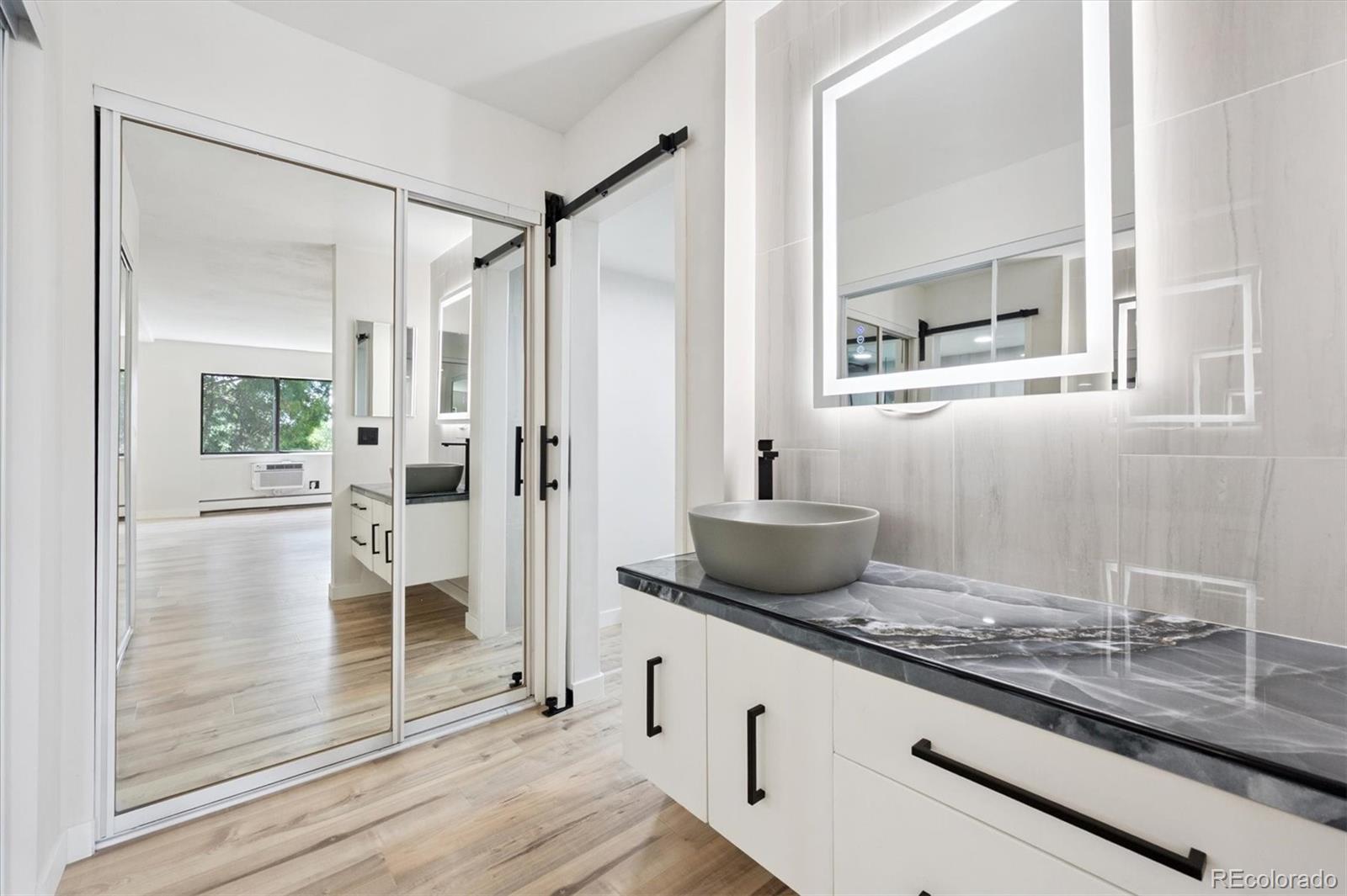 14300 E Marina Drive Unit: 106