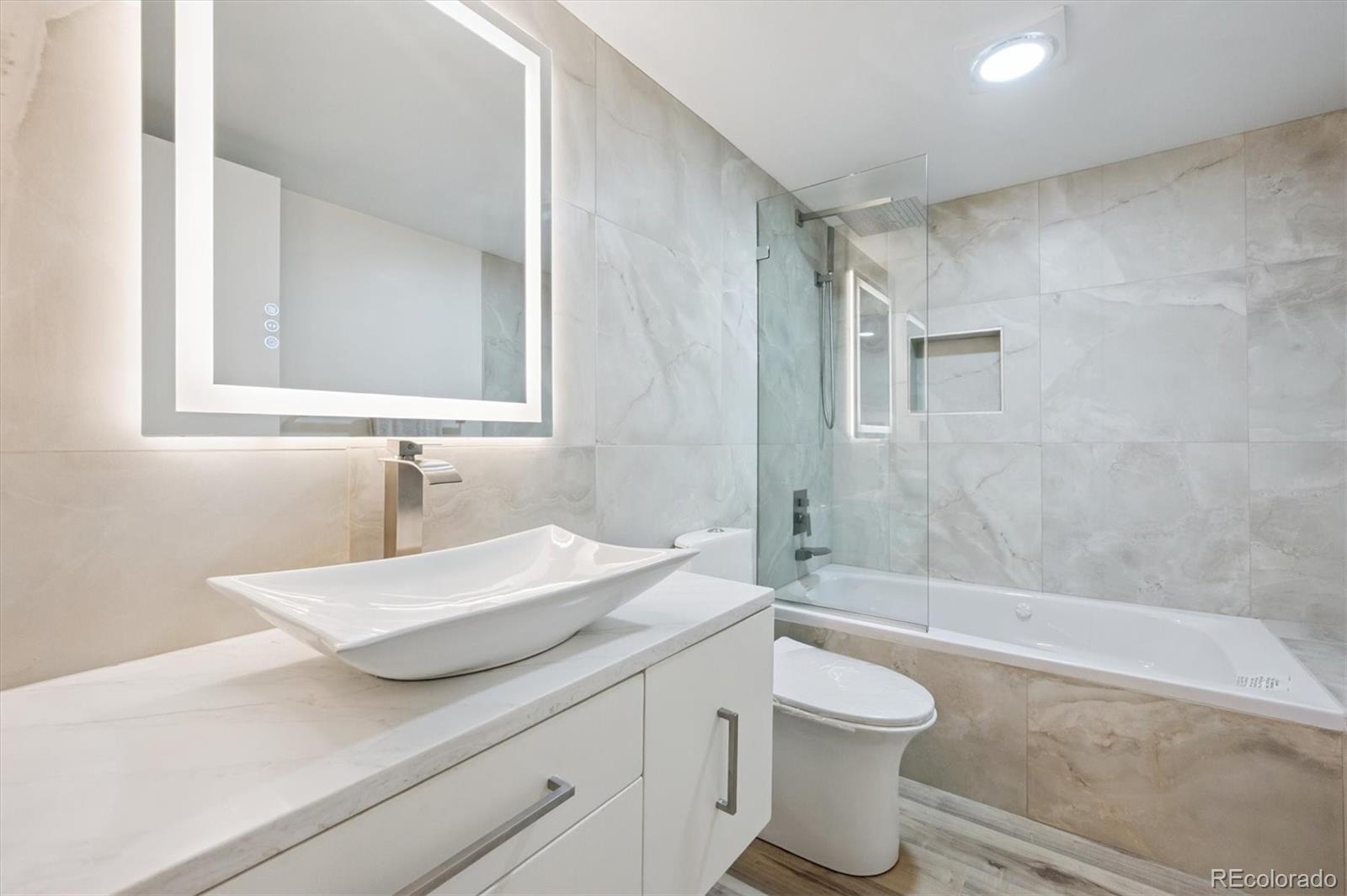 14300 E Marina Drive Unit: 106