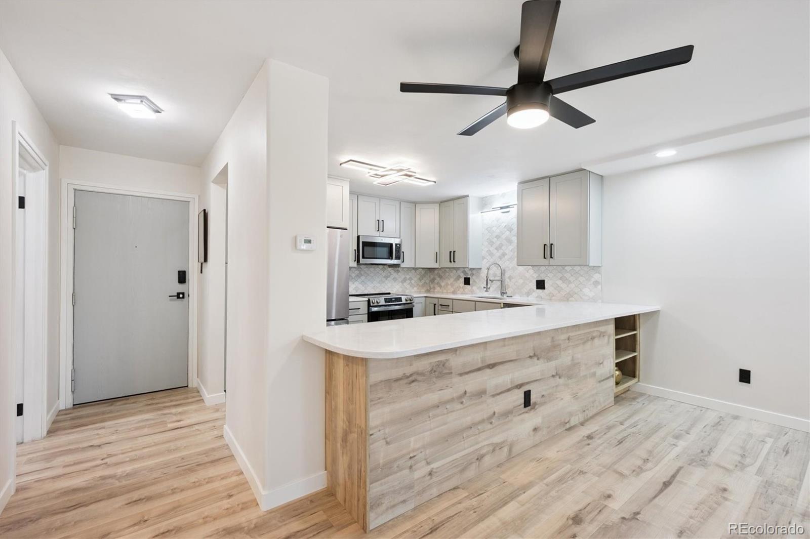 14300 E Marina Drive Unit: 106