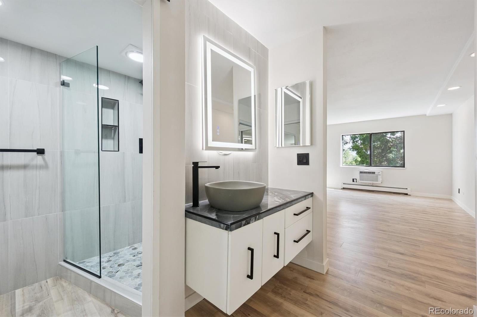 14300 E Marina Drive Unit: 106