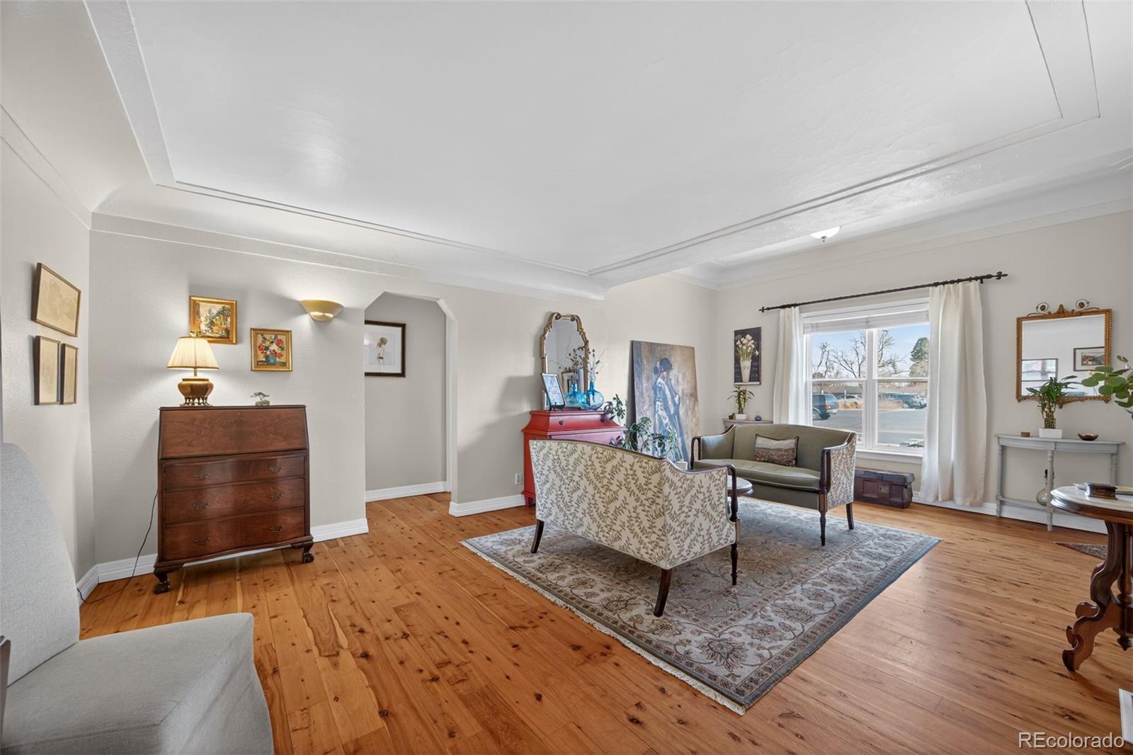 5641 S Hickory Street