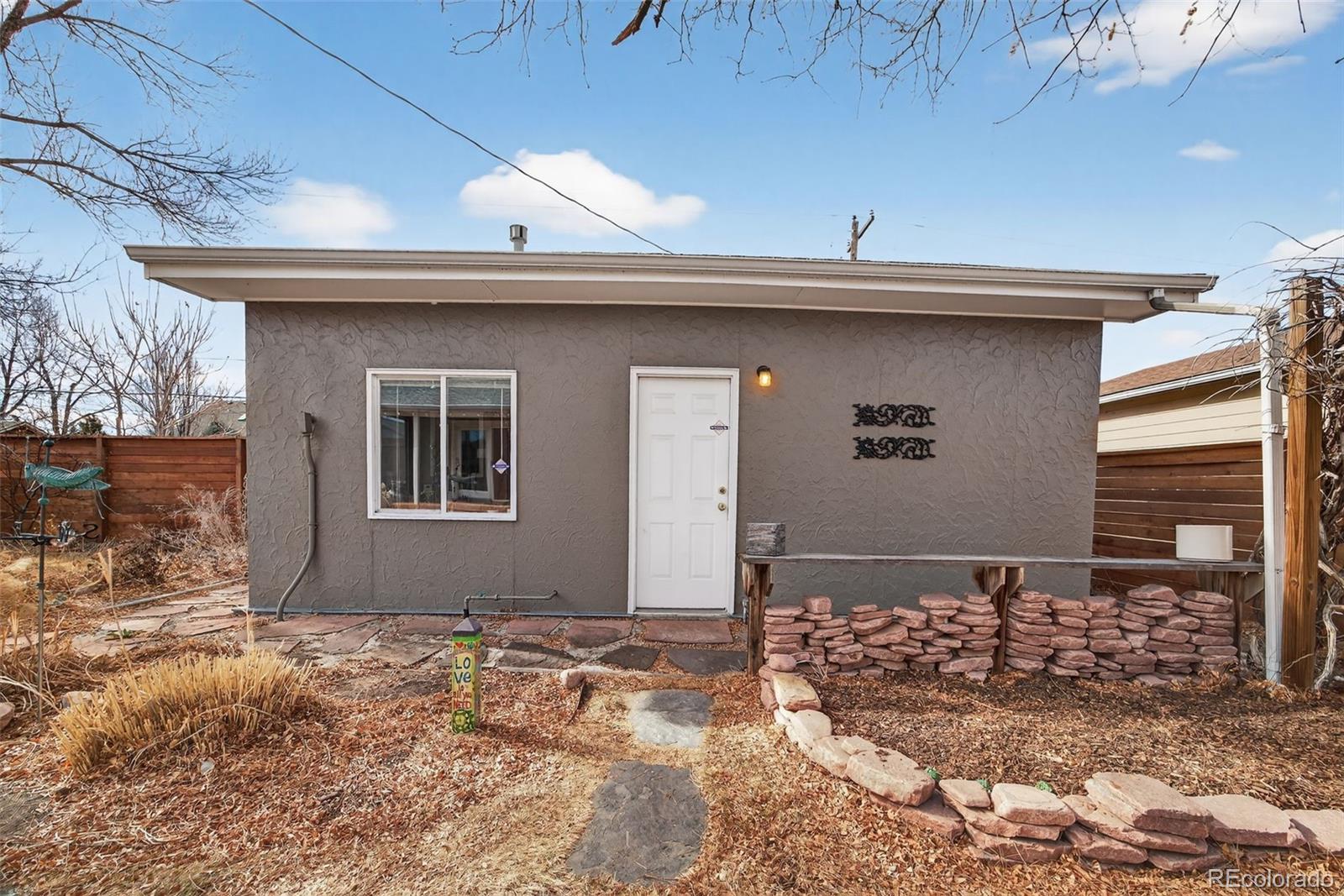 5641 S Hickory Street