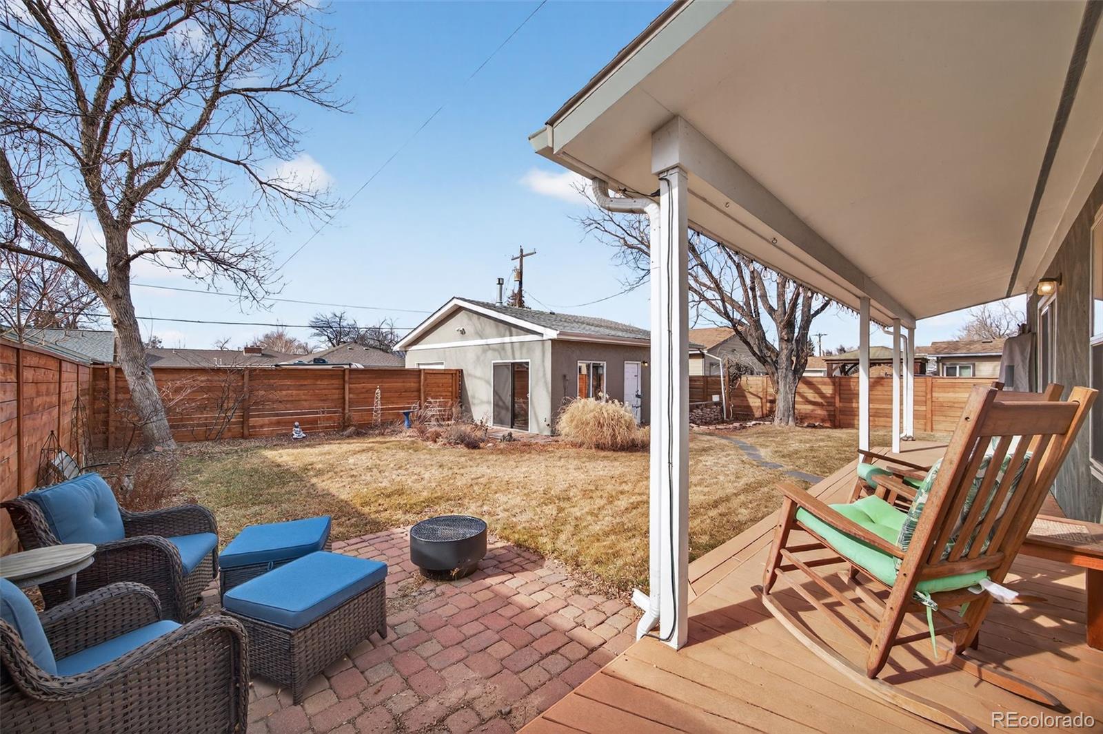 5641 S Hickory Street