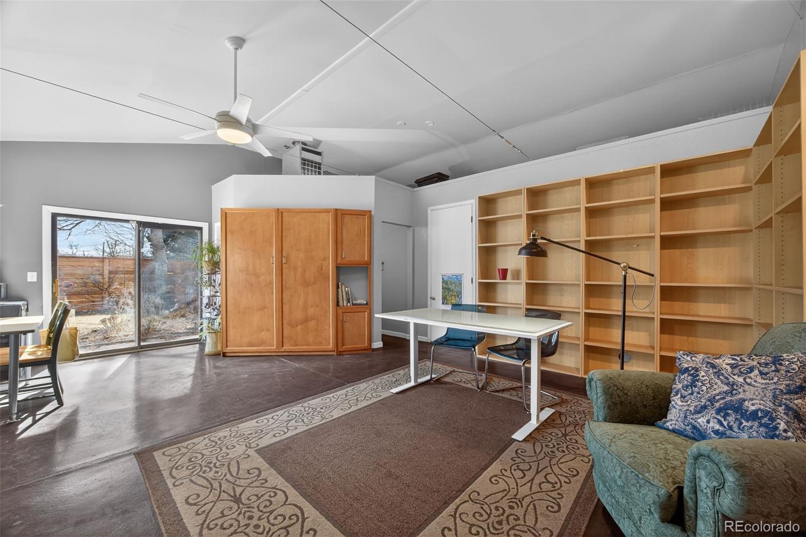 5641 S Hickory Street