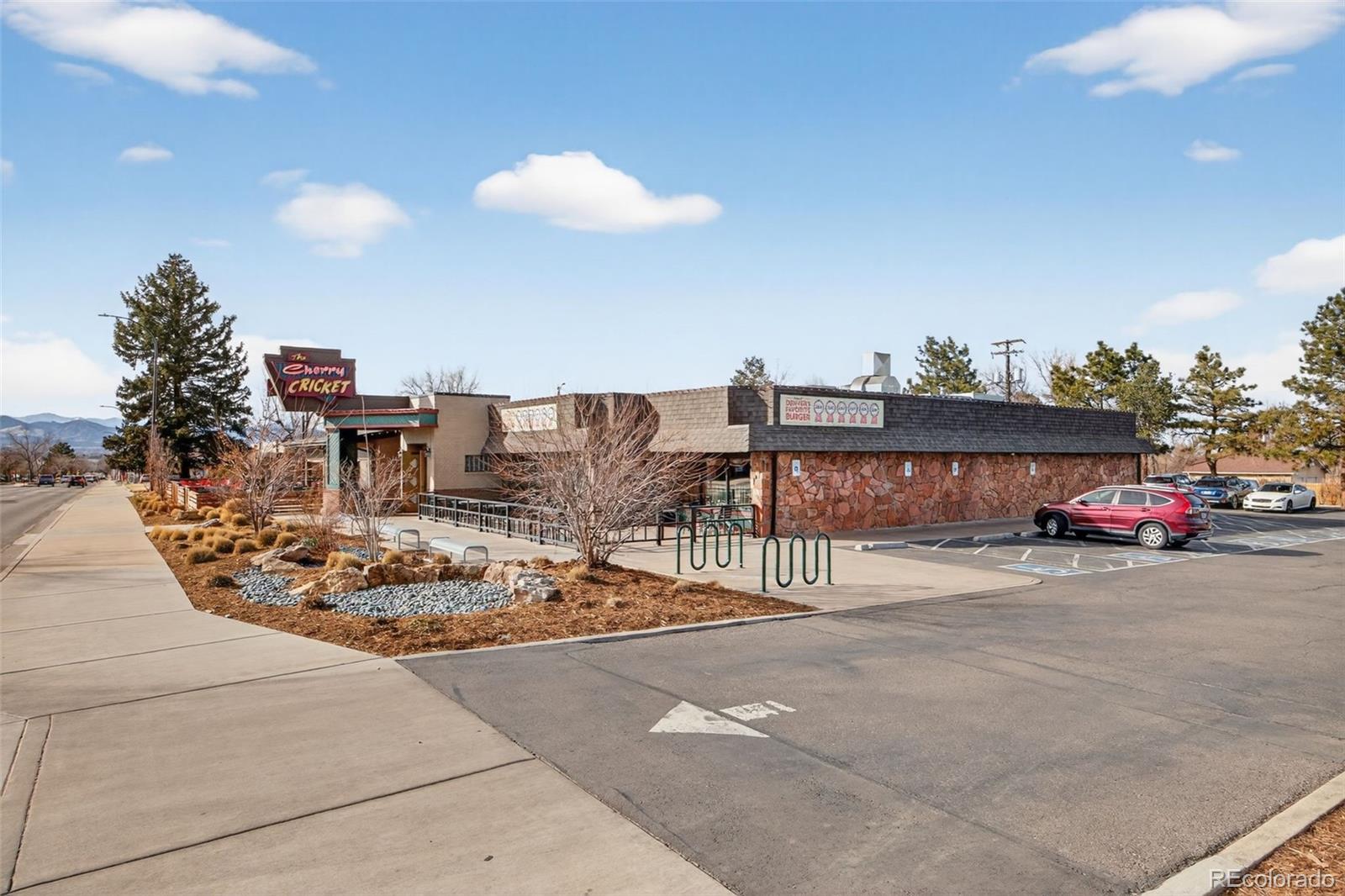 5641 S Hickory Street