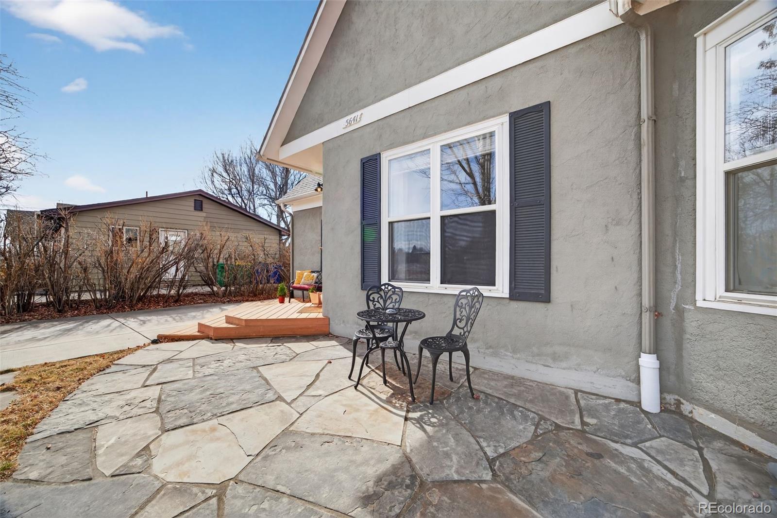 5641 S Hickory Street