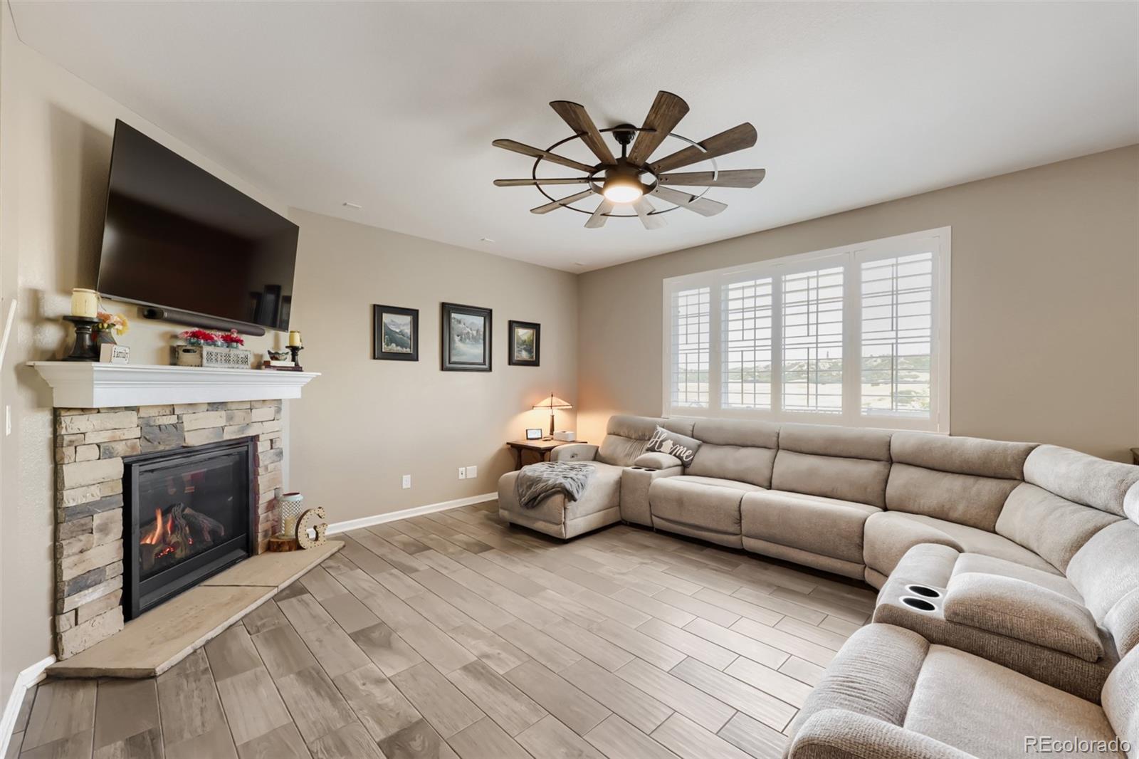 5926 Echo Hollow Street