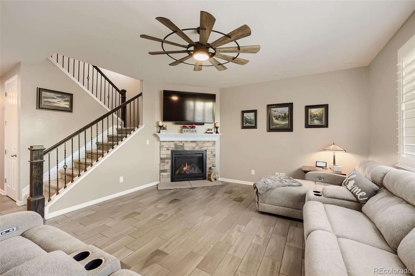 5926 Echo Hollow Street