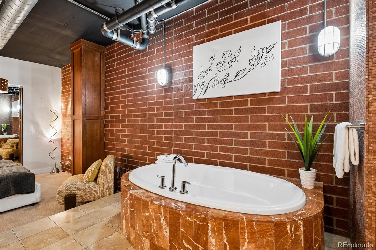 1720 Wazee Street Unit: 2G