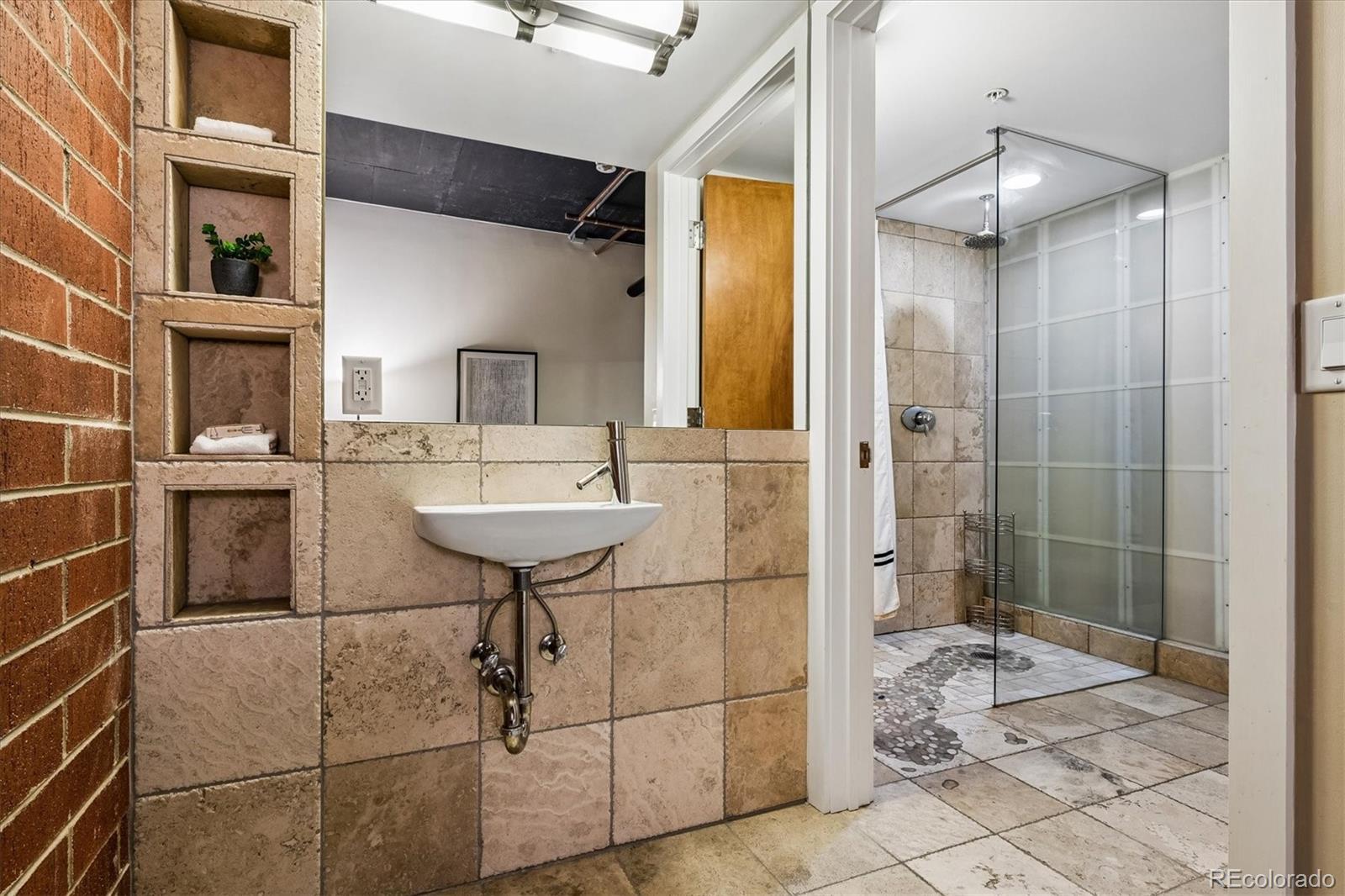 1720 Wazee Street Unit: 2G