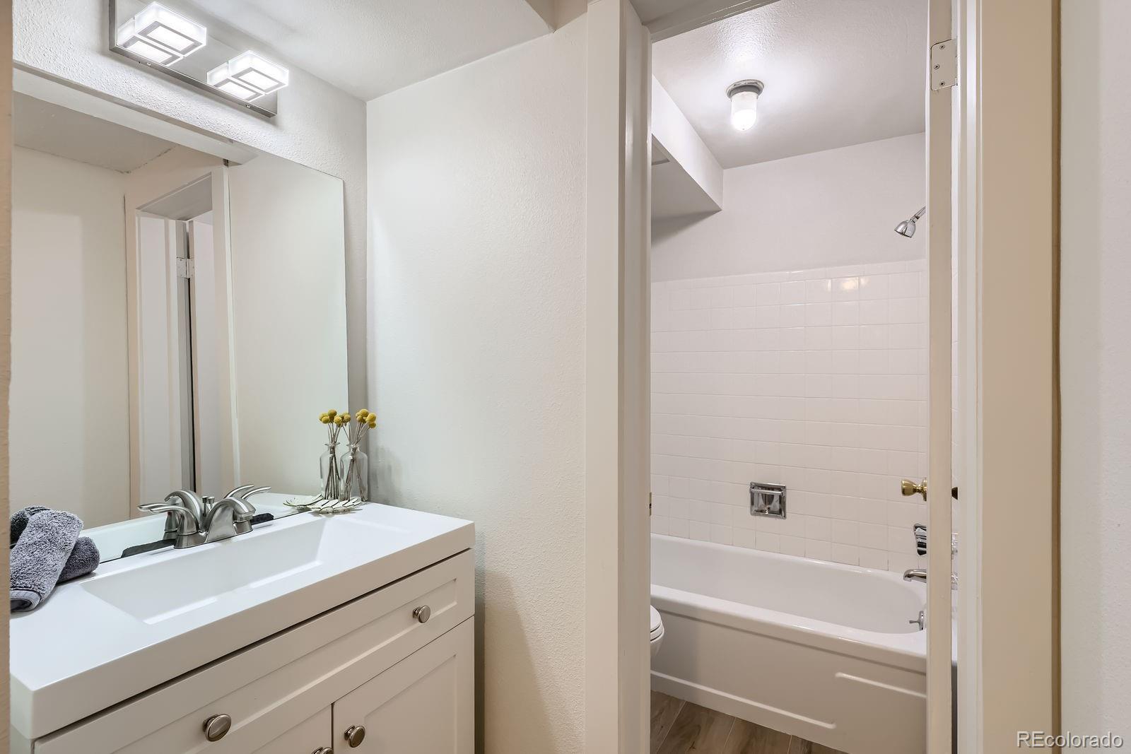 1050 N Lafayette Street Unit: 101