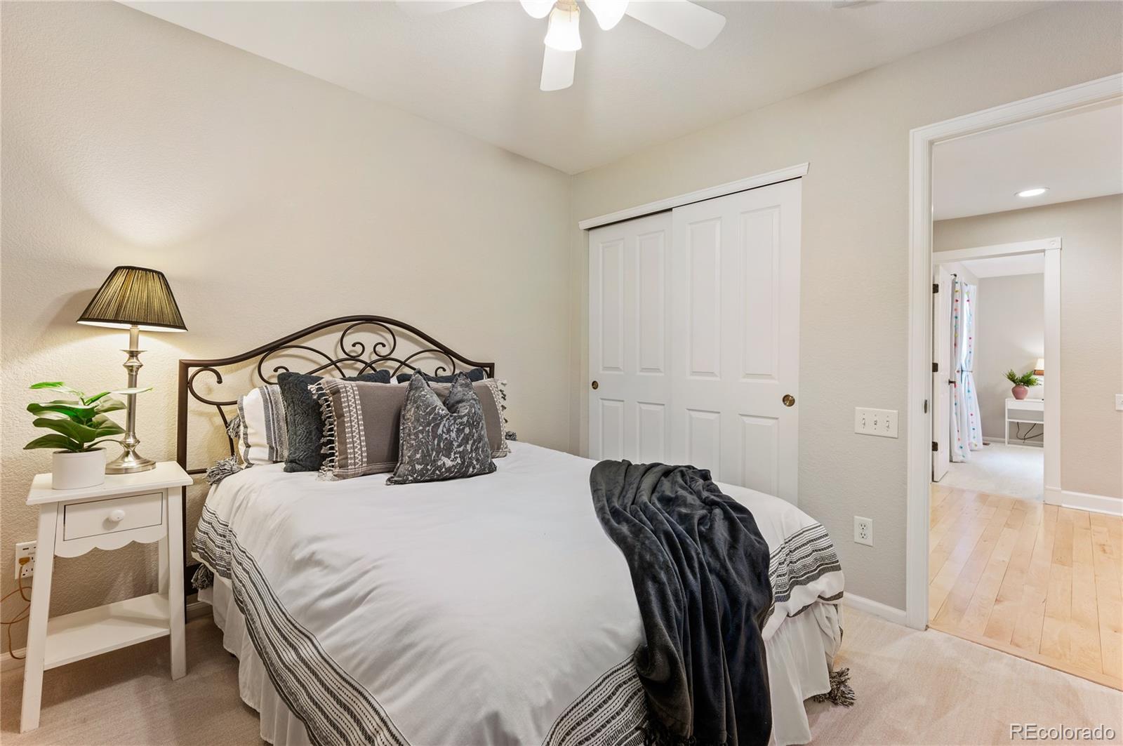 1073 Roslyn Court