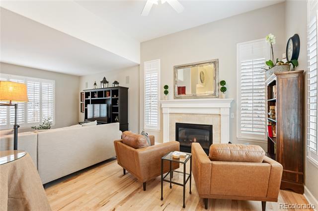 1073 Roslyn Court