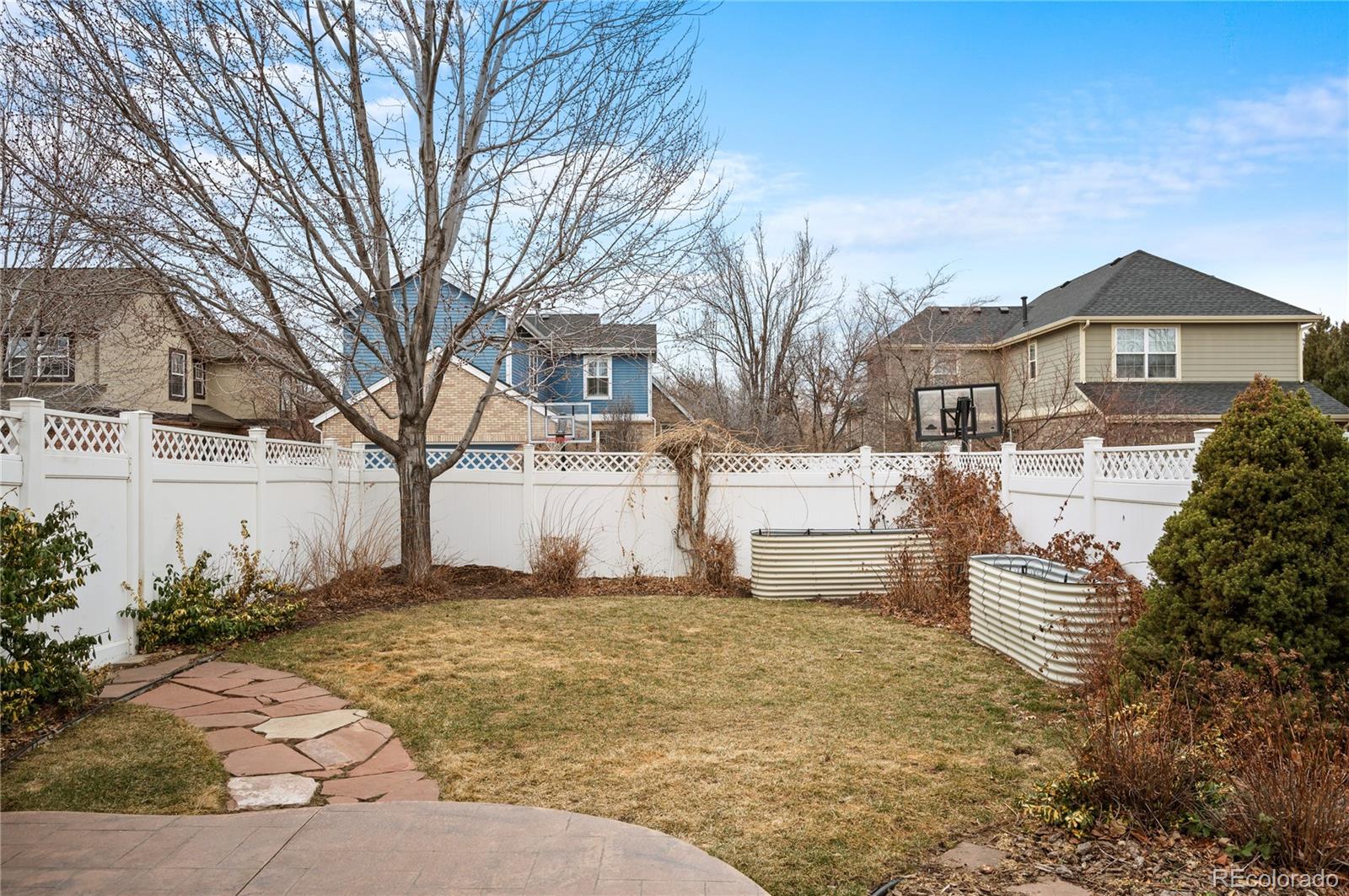 1073 Roslyn Court
