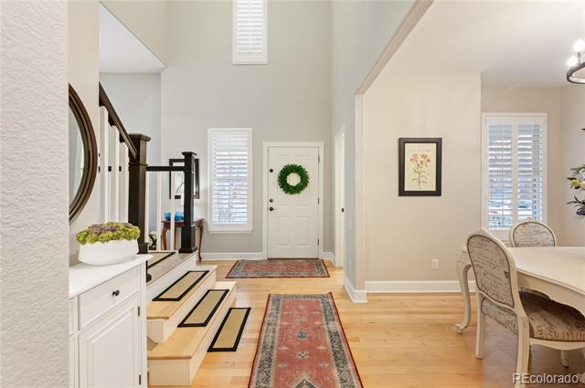 1073 Roslyn Court
