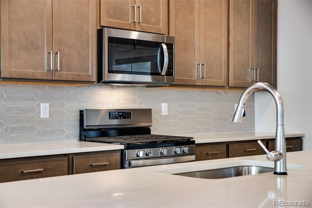 13571 E 99th Place