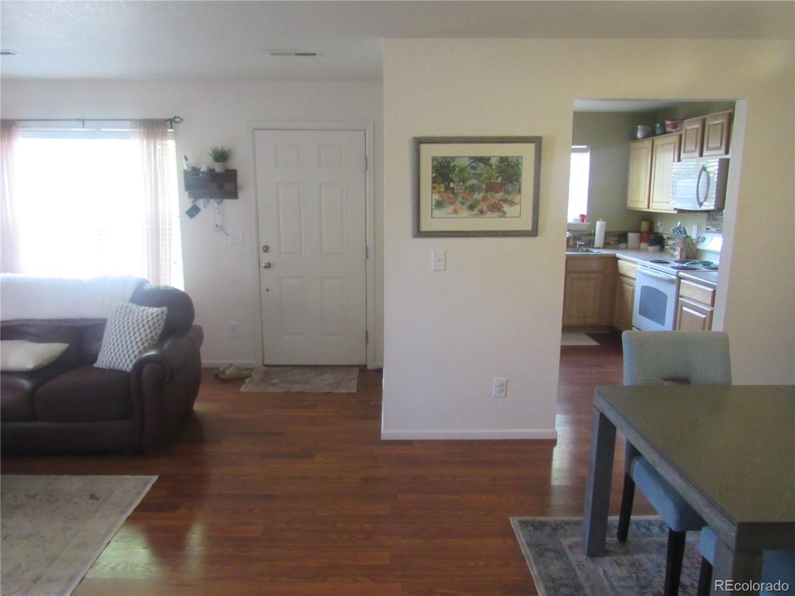 569 Alton Way Unit: E