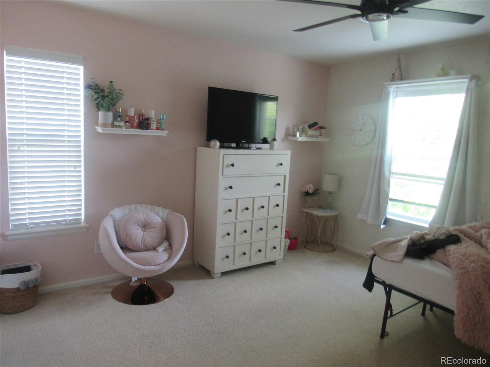 569 Alton Way Unit: E