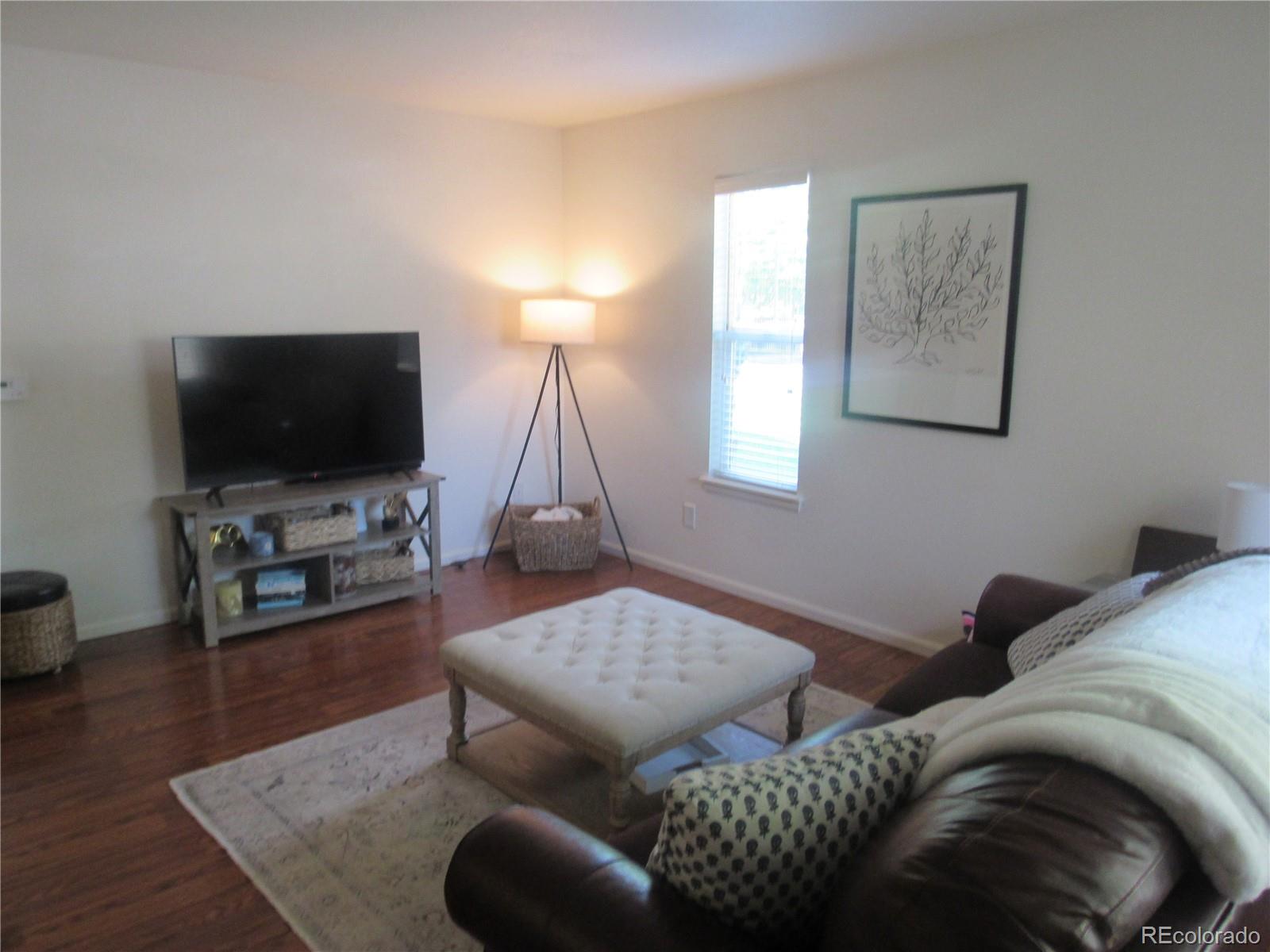 569 Alton Way Unit: E