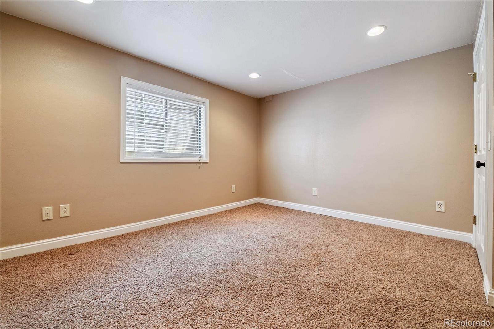 7976 E Phillips Circle