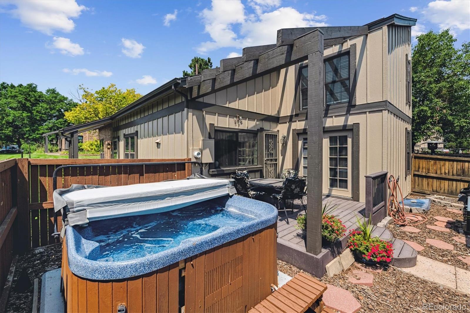 7976 E Phillips Circle