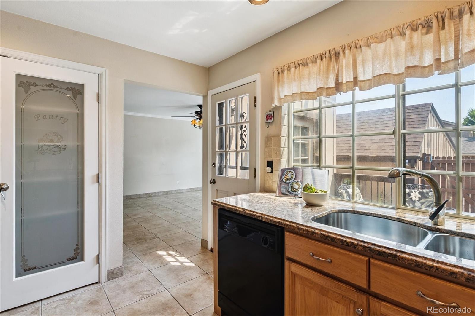 7976 E Phillips Circle