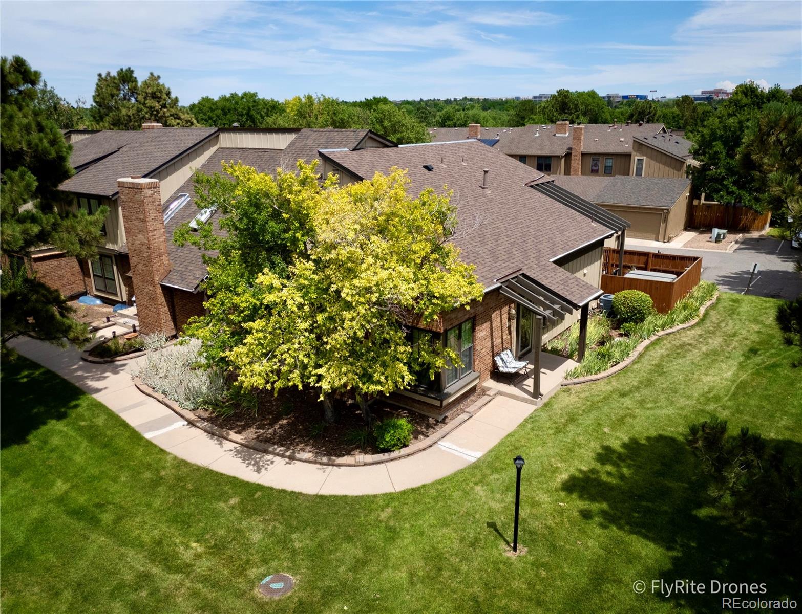 7976 E Phillips Circle