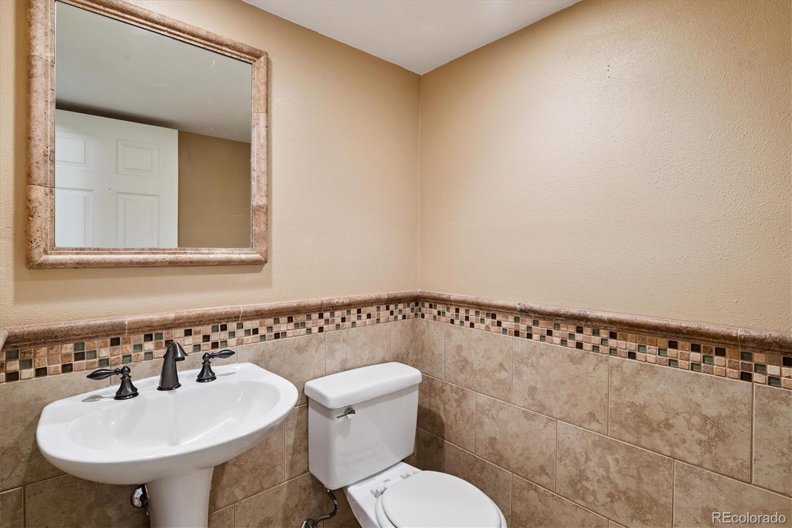 7976 E Phillips Circle