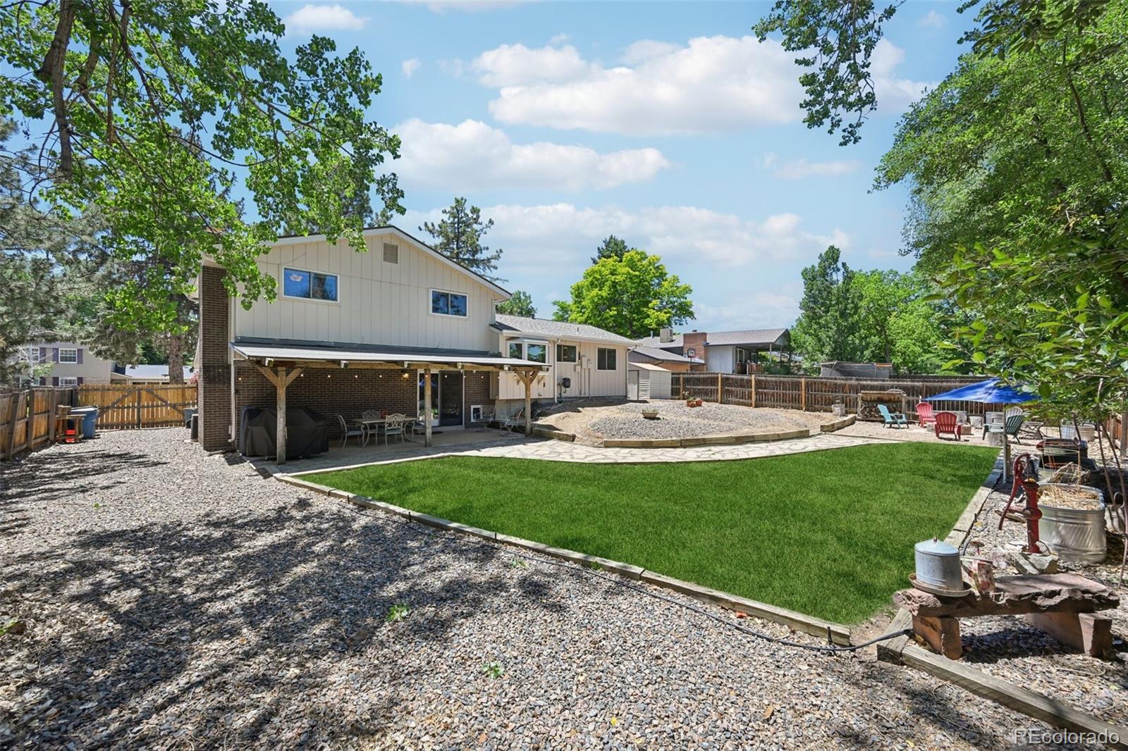 5873 W Maplewood Drive