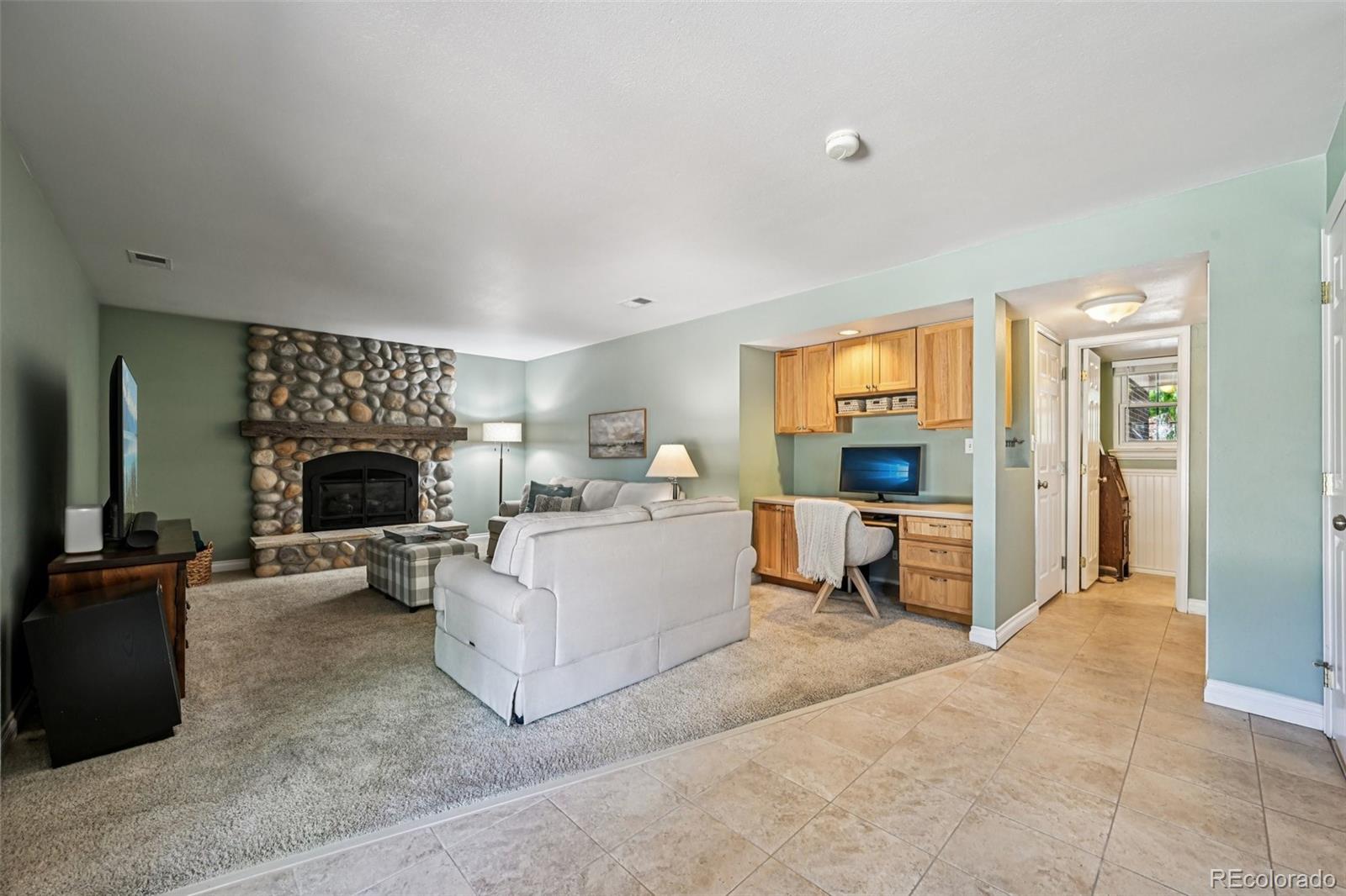 5873 W Maplewood Drive