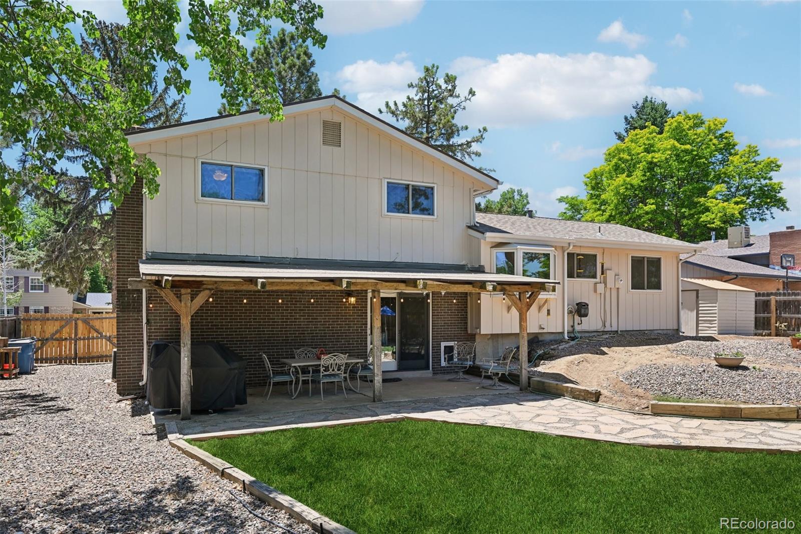 5873 W Maplewood Drive