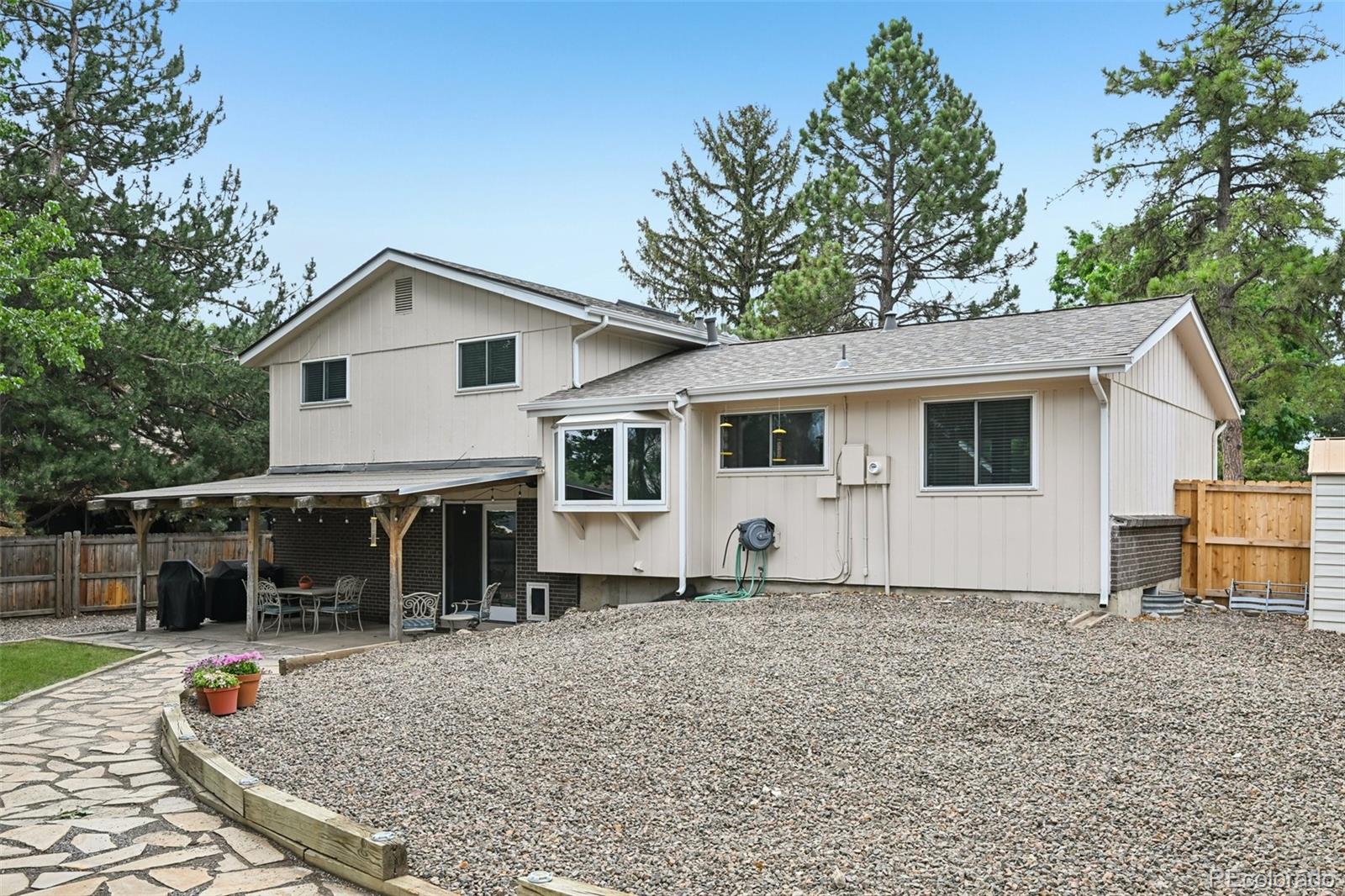 5873 W Maplewood Drive