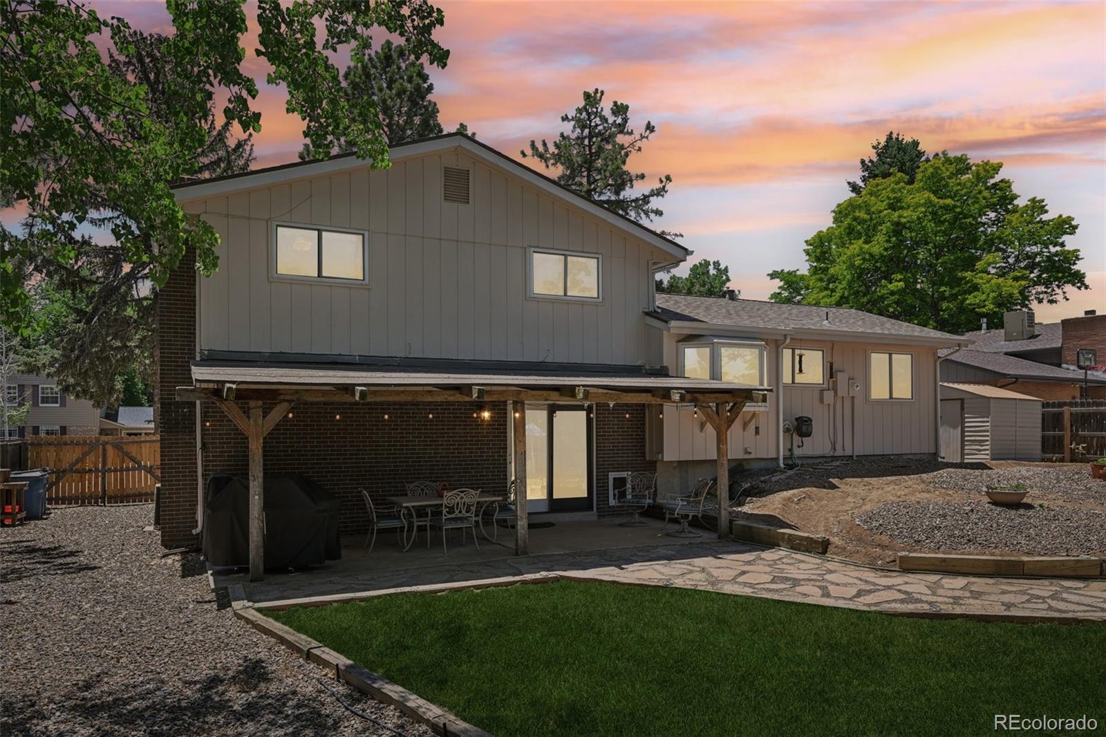 5873 W Maplewood Drive